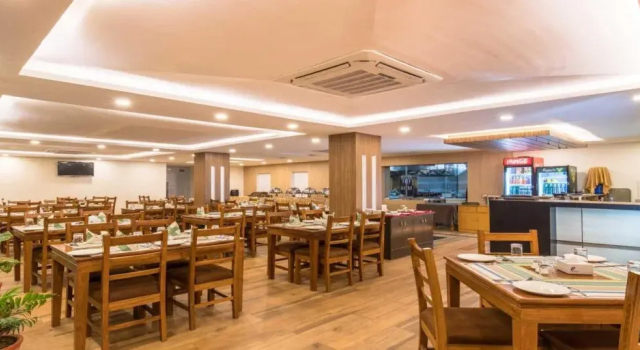Royal Tiger Safari Resort, Book Resort Meghauli Bagmati Pradesh Province