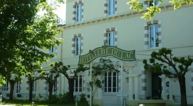 Hotellerie du Lac, Réserver Hôtel Revel Haute-Garonne