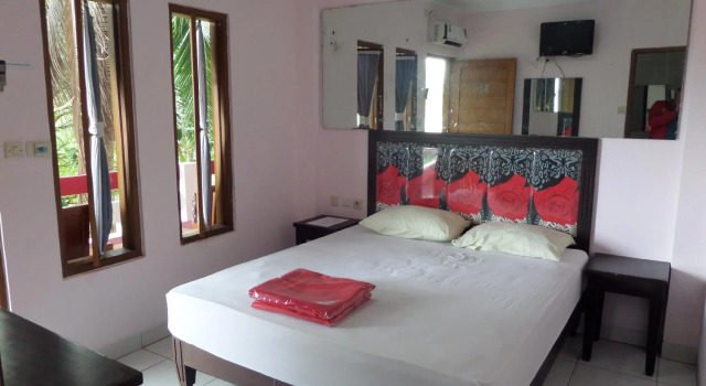 Rose Inn, Book Hotel Hoteller i Pangandaran med parkering, nær Pangandaran Public Beach, Parkering