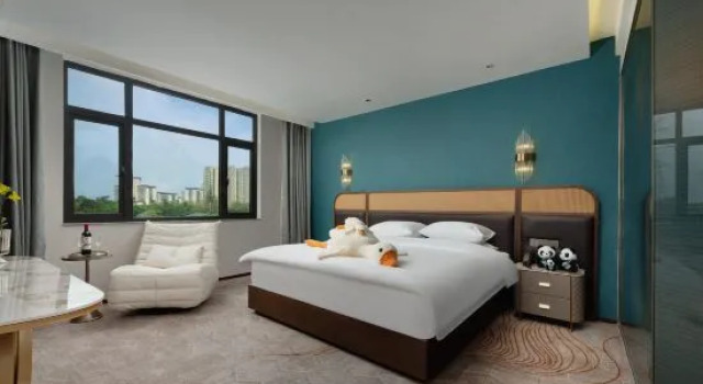 Люкс Comfort Shangwei Bai Hotel (Chengdu Longquanyi Shimao Plaza Branch)