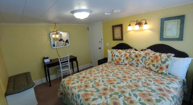 Двухместный номер Standard с балконом Island Guest House B&B