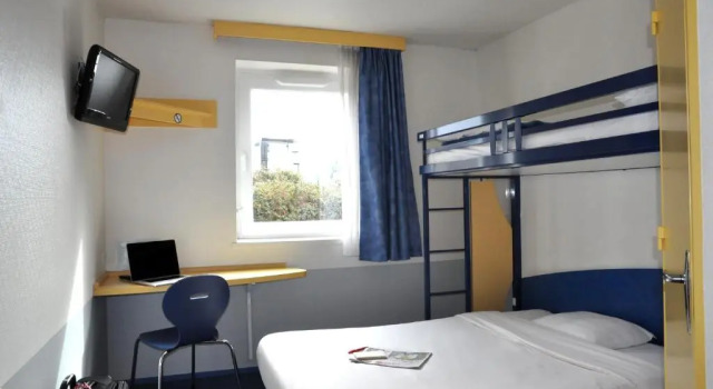 Четырёхместный номер Standard Hotel Ibis Budget Rennes Cesson