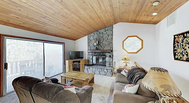 New Listing! Alpine W/ Private Hot Tub 3 Bedroom Home