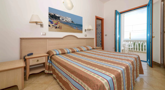 Riviera Hotel Residence, Book Hotel Hoteller i Rodi Garganico med pool, Swimmingpool