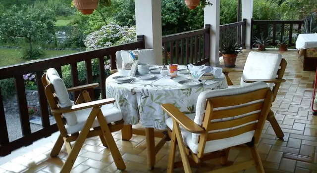 B&B Friendship, Забронировать Отель «постель и завтрак» Торреано 