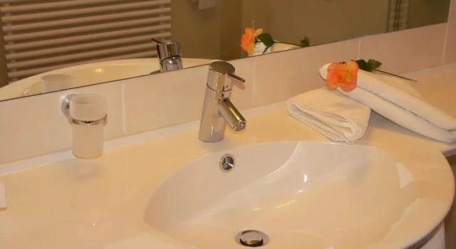 Трёхместный номер Standard Die Lilie / Hotel Garni