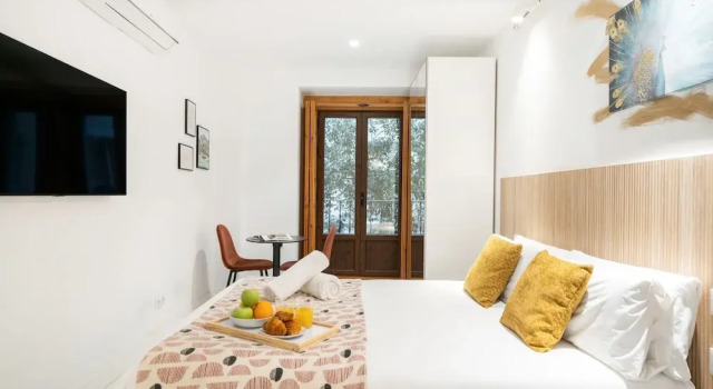 Студия Dobo Madrid Luna