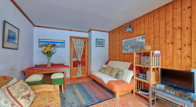 Petite Jardin: Residence Via des Traz B