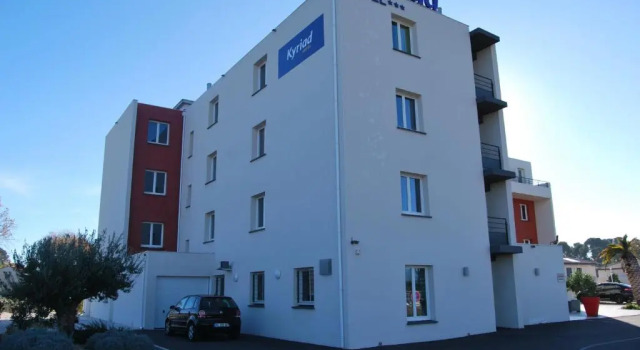 Kyriad Perpignan Sud, Book Hotel SPA-hoteller i Perpignan, SPA