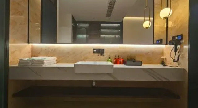 Yiyun Meisu (Xinyang High-speed Railway East Station), Book Hotel Xinyang Henan