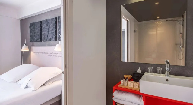 Семейный номер Standard Hotel Litteraire Alexandre Vialatte, BW Signature Collection