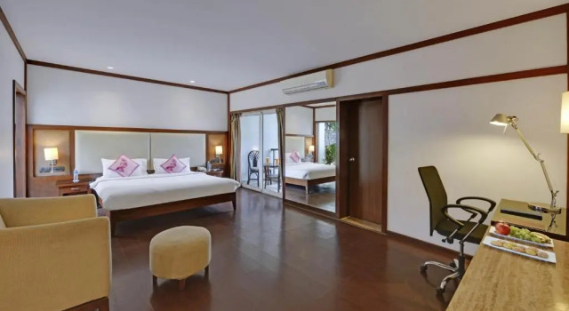 Номер Superior Royal Orchid Resort & Convention Centre, Yelahanka Bangalore