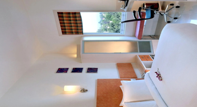 Grand Hometel Malad, Varaa Hotelli Hotellit New Delhi uima-altaalla, Uima-allas