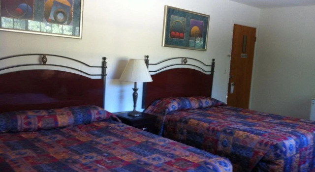 Golden Chain Motel, Prenota Motel Grass Valley California