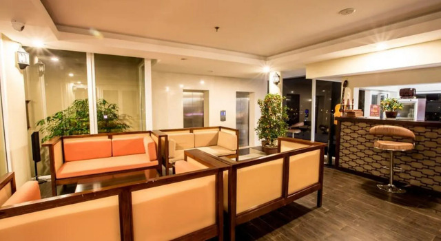 Shine Hue Hotel 2