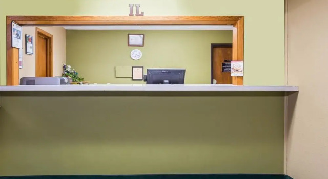 Super 8 Mendota, Book Hotel Mendota Illinois