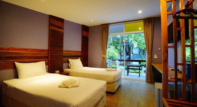 Двухместный номер Deluxe с балконом Apple Beachfront Resort