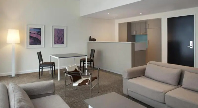 Двухместный номер Premier с 2 комнатами с балконом Adina Apartment Hotel Perth