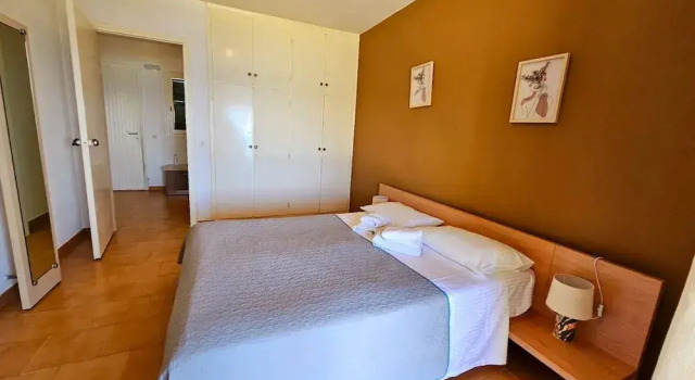 Corfu Glyfada Menigos Resort 49, Забронировать Курортный отель Отели периферии Ионических островов с парковкой, Парковка