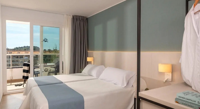 Люкс с видом на бассейн Costa Encantada Suites & Resort