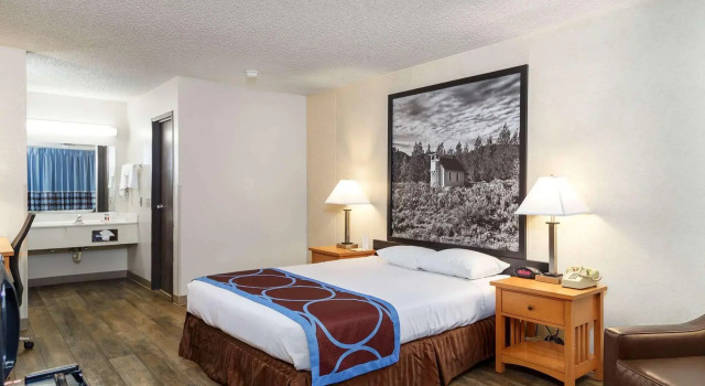 Двухместный номер Standard Super 8 by Wyndham Susanville