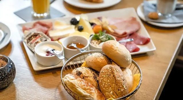 Hotel Business Bay das ehemalige Staycation Hotel, Reserva ahora Hotel Sindelfingen Baden-Wurtemberg
