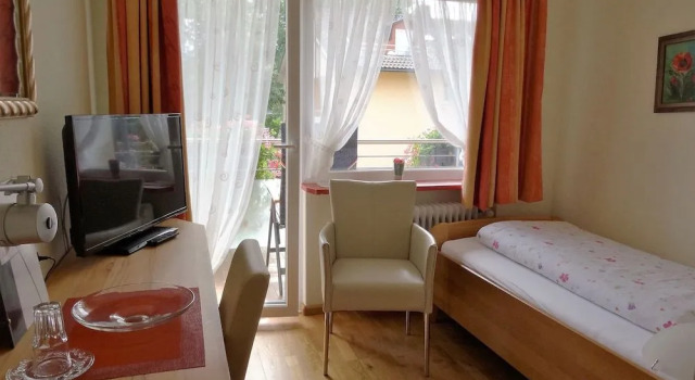Casa Cristina- Kurpension Und Appartements