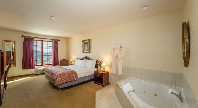 Полулюкс Silverland Inn