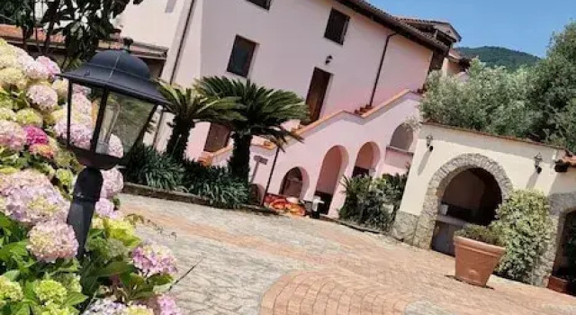 Tenuta D'Arienzo, Book Vacation Home San Mauro La Bruca 