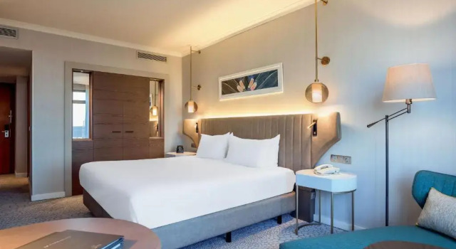 Двухместный номер с видом на бассейн Hilton Diagonal Mar Barcelona