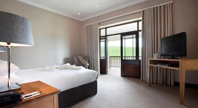 Люкс Avalon ASARA Wine Estate & Hotel