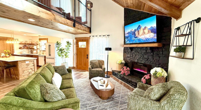 Dolly's Harmony Haven 3 Bedroom Cabin