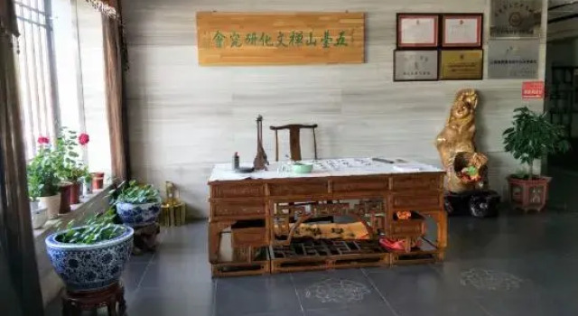 Wutaishan Golden Lotus Hotel, Rezerwuj Hotel Xinzhou Shanxi