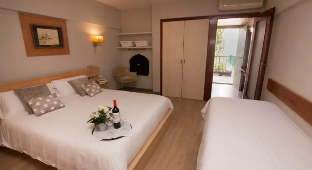 Hotel Yola, 예약 호텔 Altafulla Tarragonès