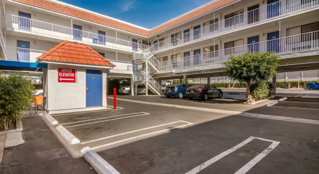 Motel 6 Monterey Park, CA