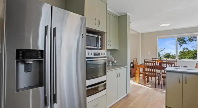 Nanny's Beach House - Waihi Beach Holiday Home, Buchen Sie Hotel Waihi 