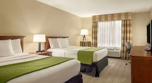 Четырёхместный люкс Country Inn & Suites by Radisson, Lima