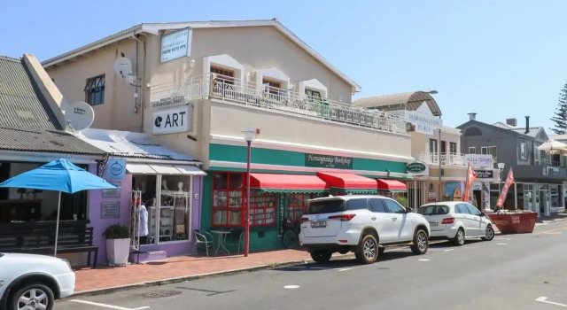 Zzzone Boutique Hostel