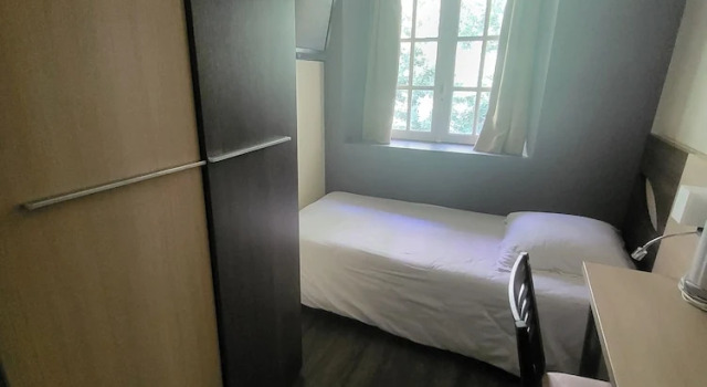 Трёхместный семейный номер Standard Hotel Bellevue