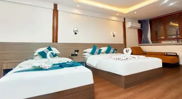 Семейный люкс Liwang Hotel