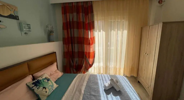 Central Number 10, Book Hotel Nea Peramos Macedonia