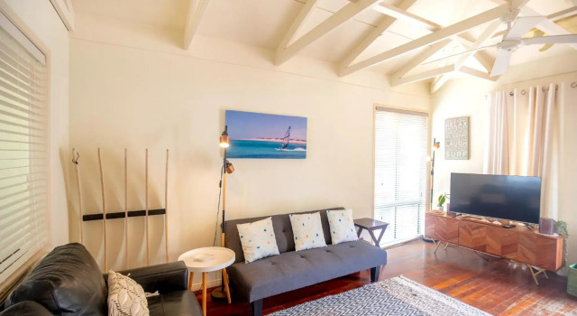 The Dunes + 100M To Beach + Pool + Exceptional Location