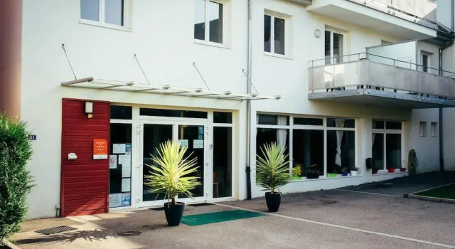 Le Royal, Boek Hotel  