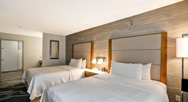 Четырёхместный люкс Accessible Homewood Suites by Hilton Chicago-Downtown