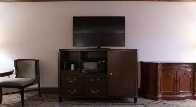 Двухместный люкс с балконом Best Western Plus Fairfield Executive Inn