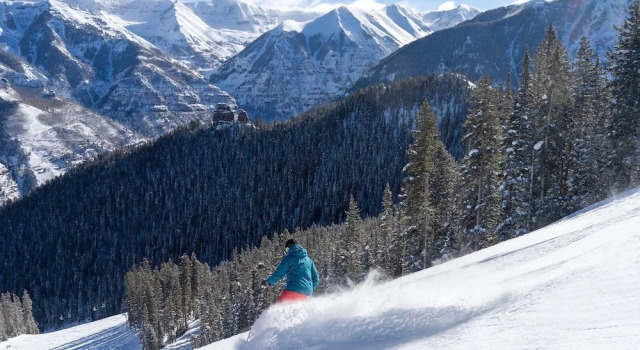 Riverfront, Blocks To Ski! Mtn Views + Hot Tub @ Viking Lodge 217 1 Bedroom Condo by RedAwning