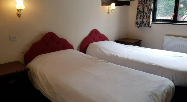 The Regency Hotel, Забронировать Отель Кроли Западный Суссекс
