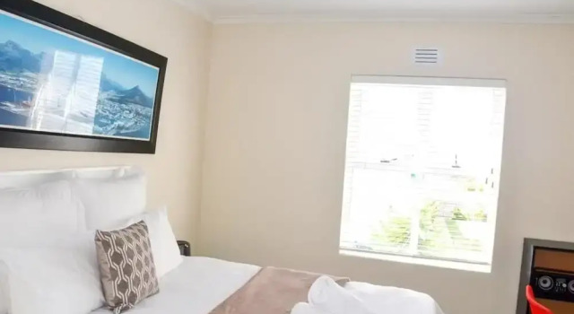 The Portmarnock House- 4bdr