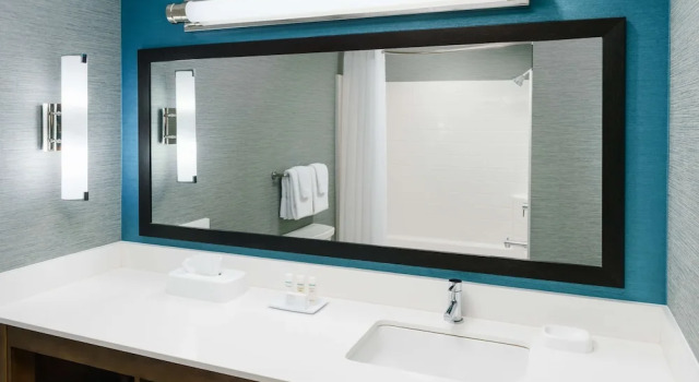 Номер Hearing Accessible с балконом и oceanfront Homewood Suites by Hilton Myrtle Beach Oceanfront