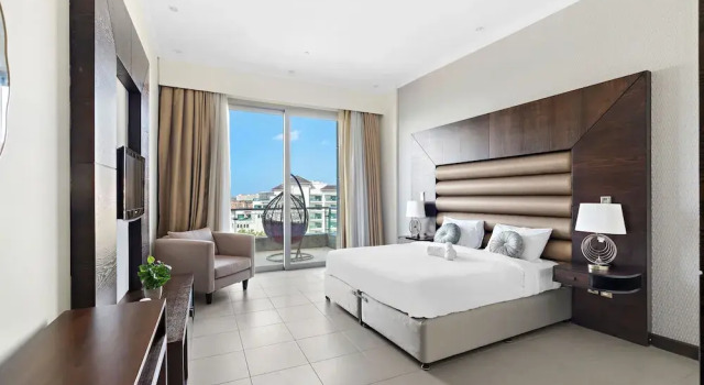 WelHome - Deluxe Apartment With Panoramic Sea Views
